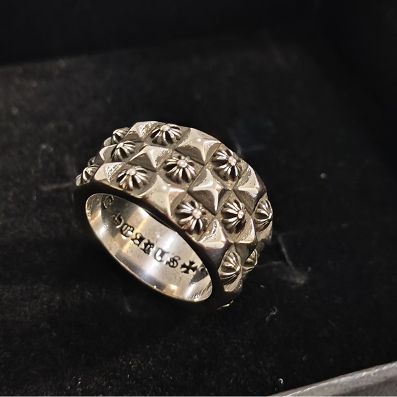 Chrome Hearts Double Floral Cross Ring - Picture 3 of 6